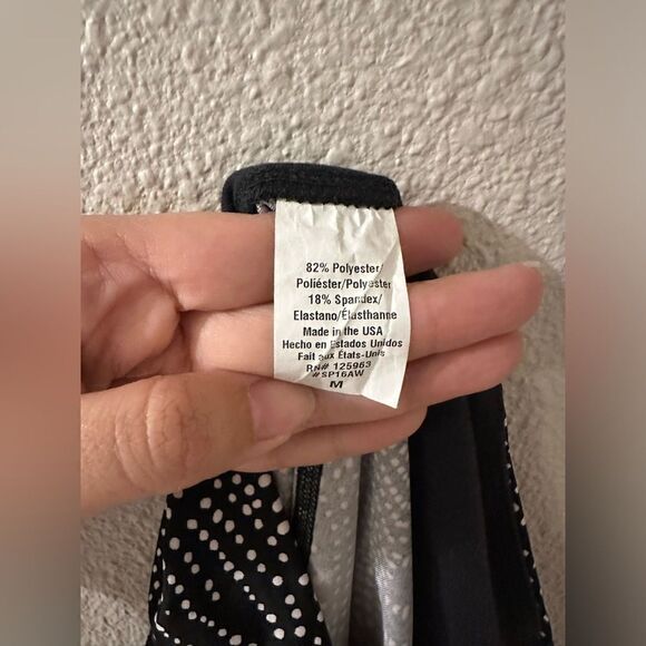 Beyond Yoga Lux Print Capri Legging in Swirling Dot Sz. M - Picture 8 of 9